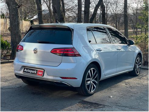 Volkswagen e-Golf 2018 белый - фото 30