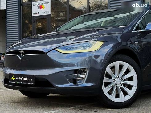 Tesla Model X 2018 - фото 6
