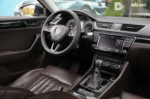 Skoda Superb 2017 - фото 12