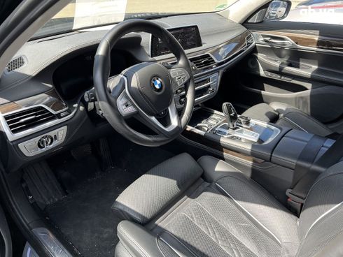 BMW 7 серия 2021 - фото 39