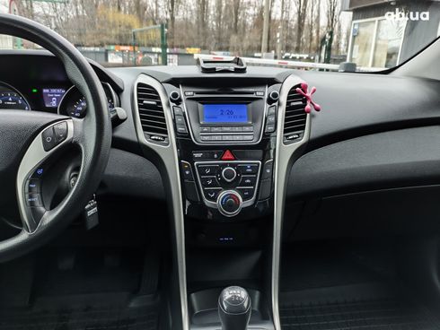 Hyundai i30 2013 белый - фото 17