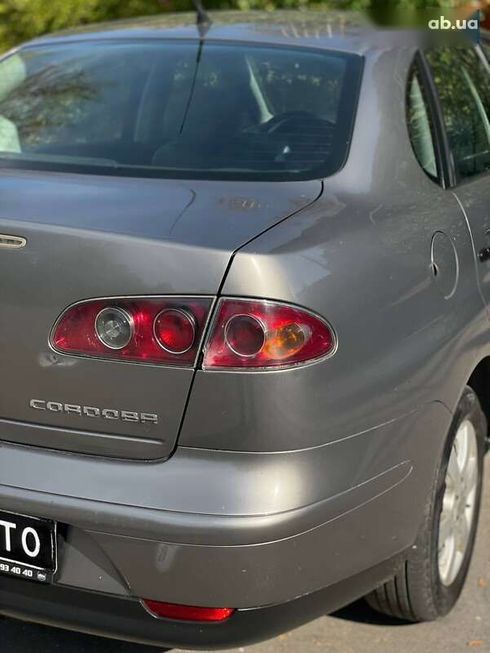SEAT Cordoba 2003 - фото 7