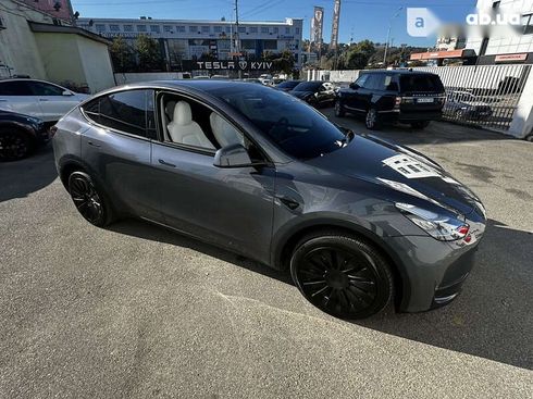 Tesla Model Y 2023 - фото 16