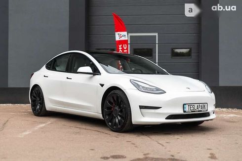 Tesla Model 3 2021 - фото 10