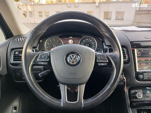 Volkswagen Touareg 2014 белый - фото 22