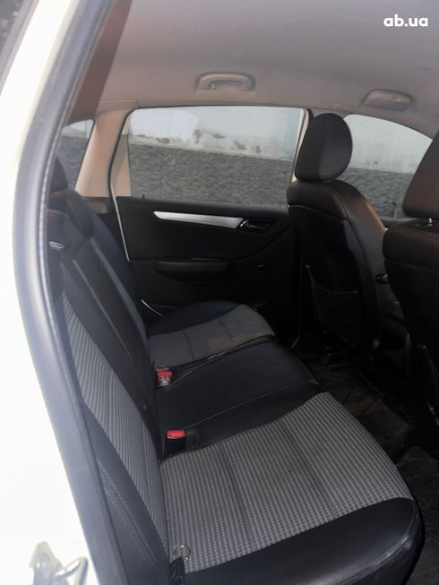 Mercedes-Benz B-Класс 2007 белый - фото 12
