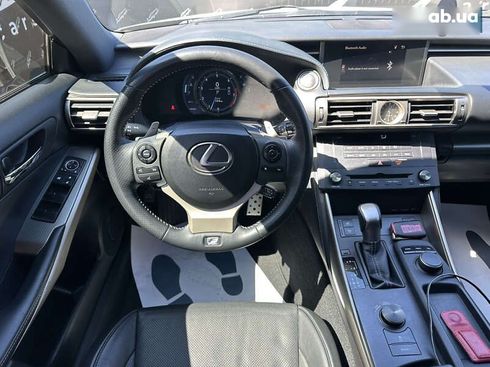 Lexus IS 2015 - фото 12