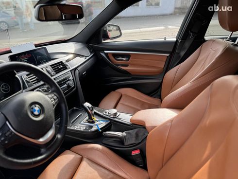 BMW 3 серия 2016 красный - фото 14