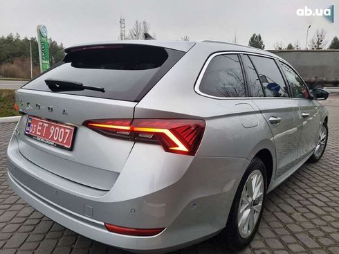 Skoda Octavia 2021 - фото 21