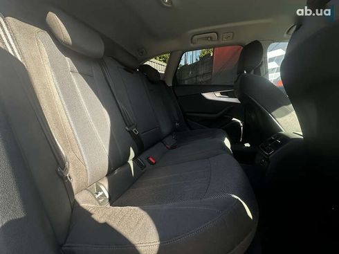 Audi A4 2017 - фото 13