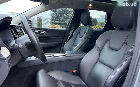 Volvo XC60 2018 - фото 9