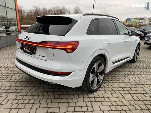 Audi E-Tron 2021 - фото 6