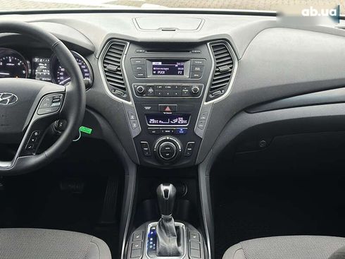 Hyundai Santa Fe 2017 - фото 21