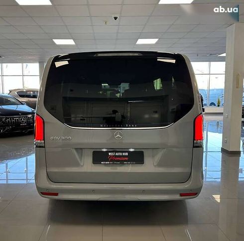 Mercedes-Benz EQV-Класс 2025 - фото 9