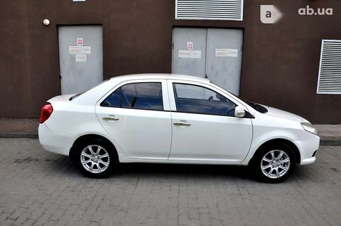 Geely MK 2012 - фото 12