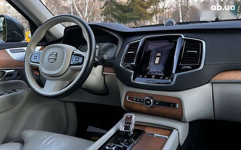 Volvo XC90 2019 - фото 23