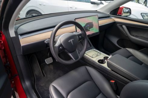 Tesla Model Y 2022 - фото 6