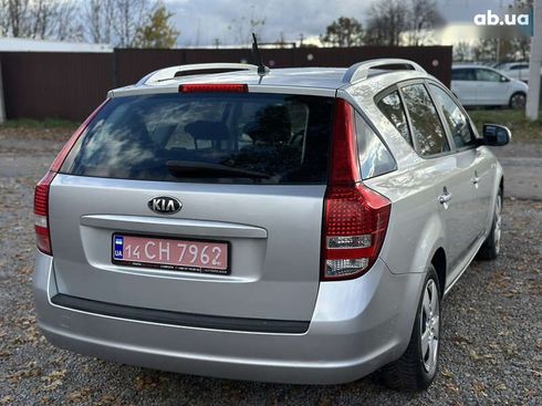 Kia Cee'd 2011 - фото 10