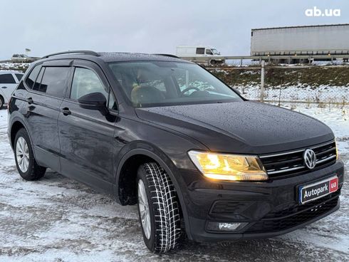 Volkswagen Tiguan 2020 черный - фото 11