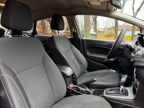 Ford Fiesta 2017 серый - фото 19