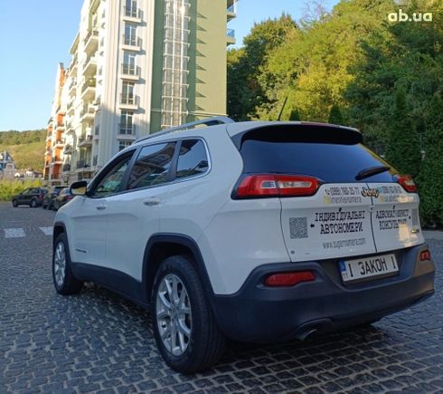 Jeep Cherokee 2015 белый - фото 11