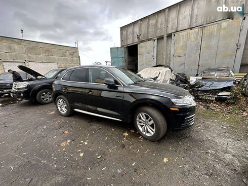 Audi Q5 2017 - фото 14