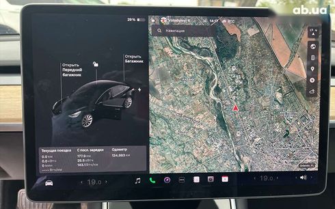 Tesla Model 3 2019 - фото 12