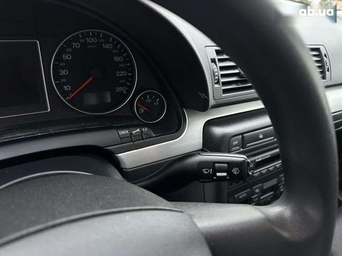 Audi A4 2005 - фото 28