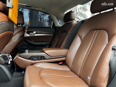 Audi A8 2016 серый - фото 31