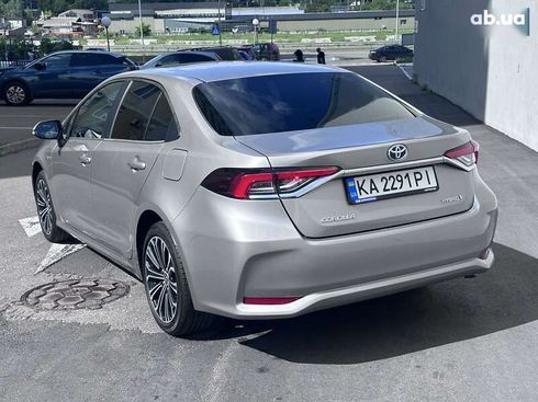 Toyota Corolla 2020 - фото 18