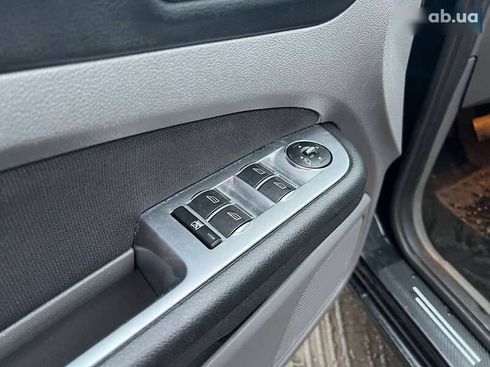 Ford Focus 2010 - фото 16