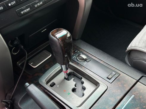 Toyota Land Cruiser 2008 серый - фото 51