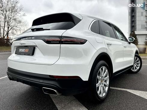 Porsche Cayenne 2017 - фото 14