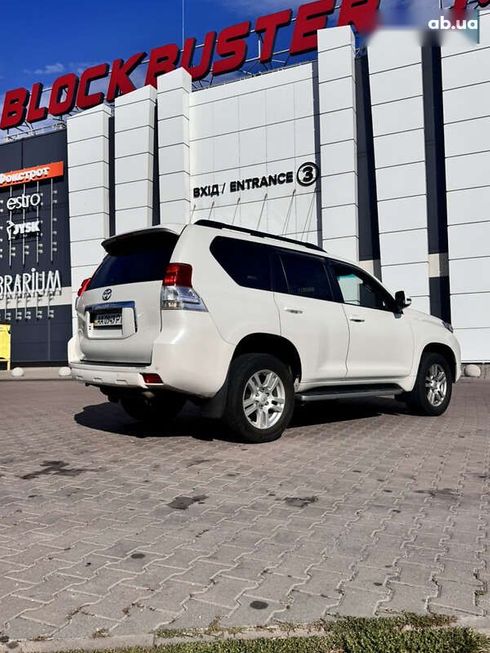 Toyota Land Cruiser Prado 2013 - фото 5
