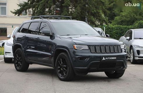 Jeep Grand Cherokee 2017 - фото 3