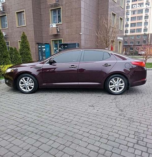 Kia Optima 2012 вишневый - фото 10