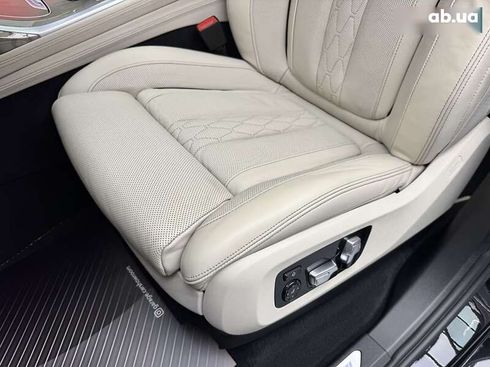 BMW X7 2021 - фото 29