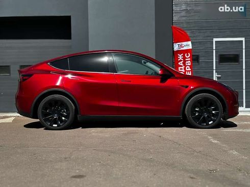 Tesla Model Y 2024 - фото 10