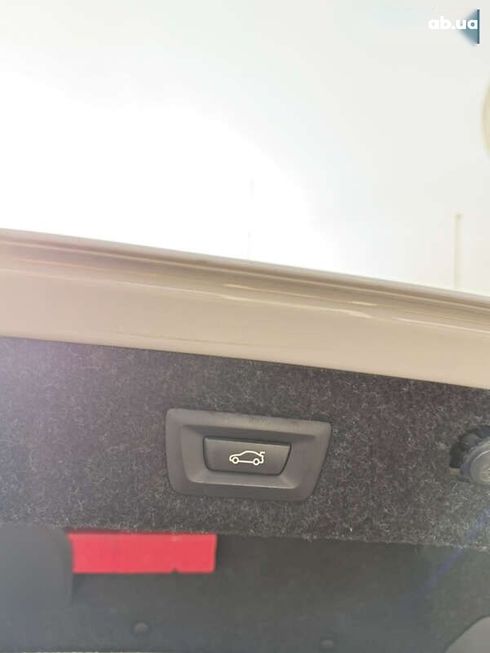 BMW 5 серия 2017 - фото 23