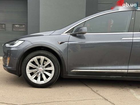 Tesla Model X 2018 - фото 4