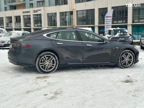 Tesla Model S 2015 серый - фото 8