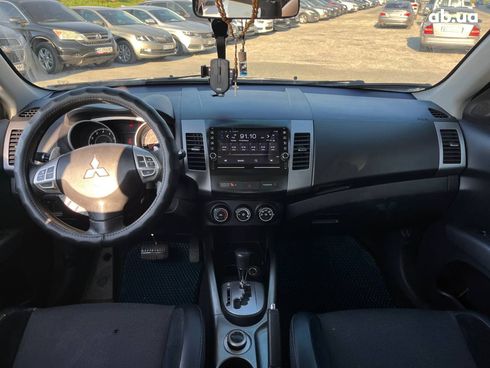 Mitsubishi Outlander 2010 коричневый - фото 18