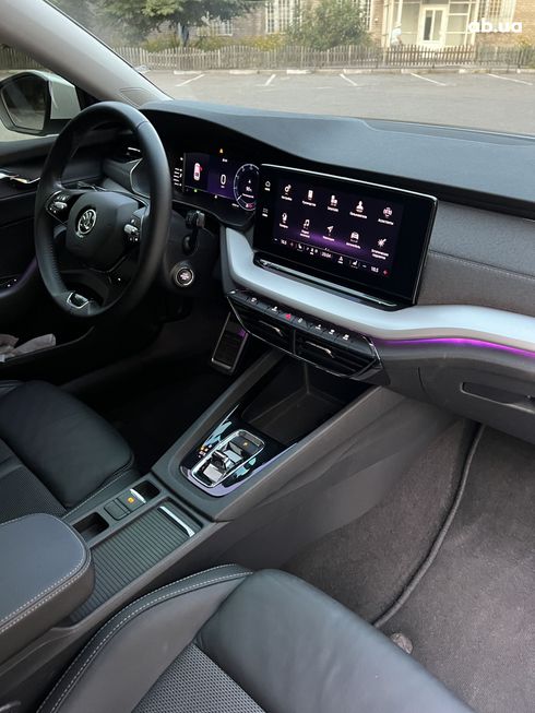 Skoda Octavia 2021 белый - фото 10