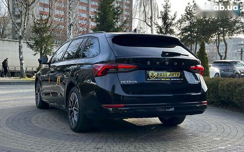 Skoda Octavia 2022 - фото 5
