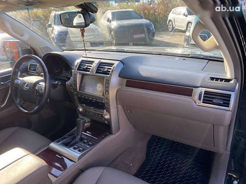 Lexus GX 2017 - фото 9
