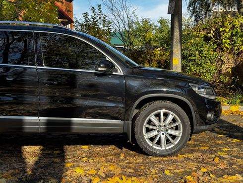 Volkswagen Tiguan 2012 черный - фото 9