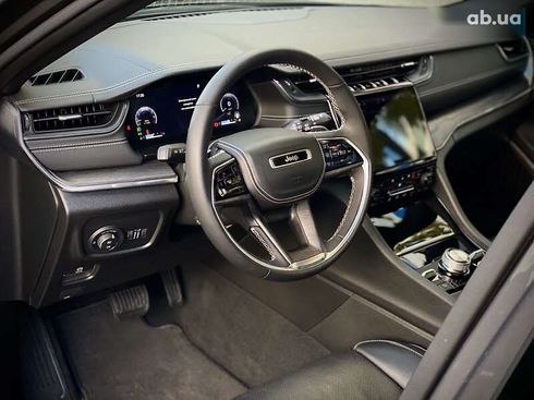 Jeep Grand Cherokee 2023 - фото 18