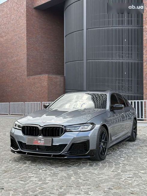 BMW 5 серия 2018 - фото 26