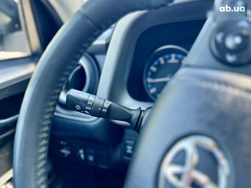 Toyota RAV4 2017 - фото 21