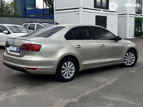 Volkswagen Jetta 2012 - фото 5